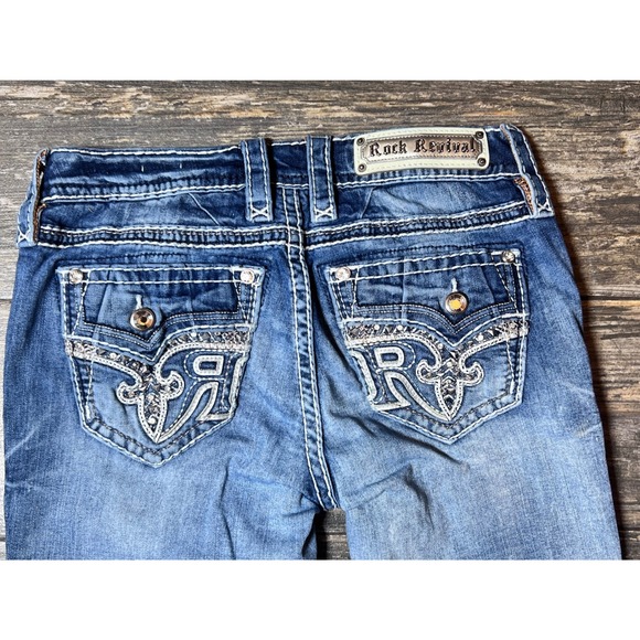 Rock Revival Sundee Mid Rise Skinny Jeans SZ 28 Embellished Bling Pockets Rodeo - Picture 1 of 11